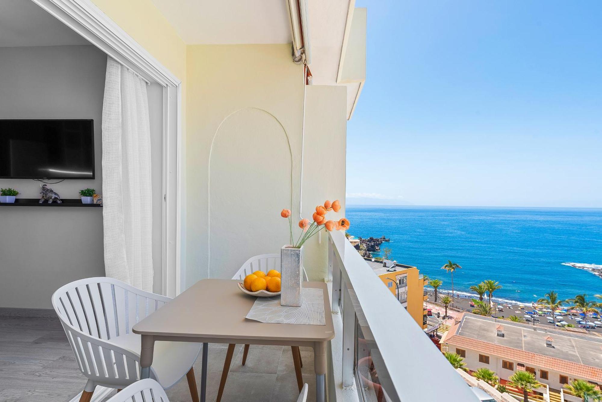 Arenas Negras Playa La Arena, Newly Renovated Apartman Puerto de Santiago  Kültér fotó