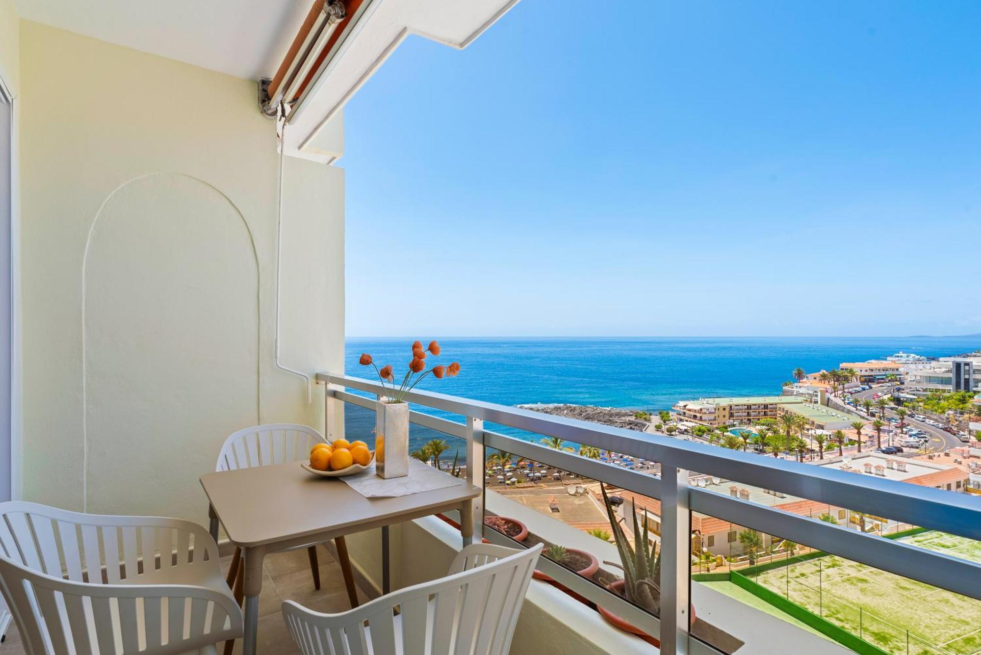 Arenas Negras Playa La Arena, Newly Renovated Apartman Puerto de Santiago  Kültér fotó